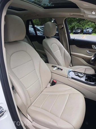 2018 Mercedes-Benz GLC 300 4MATIC – miniatura 18