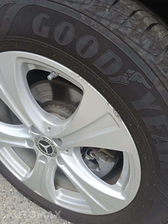 2018 Mercedes-Benz GLC 300 4MATIC – miniatura 23