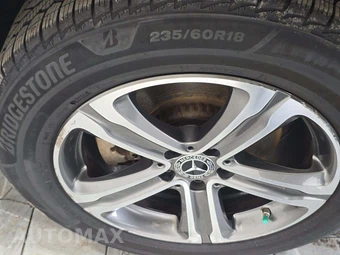 2018 Mercedes-Benz GLC 300 4MATIC - miniatura 25