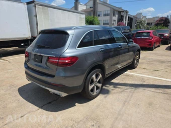 2018 Mercedes-Benz GLC 300 4MATIC – miniatura 3