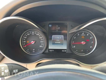 2018 Mercedes-Benz GLC 300 4MATIC – miniatura 9
