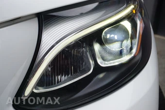 2018 Mercedes-Benz GLC 300 4MATIC - miniatura 3