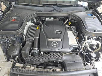 2018 Mercedes-Benz GLC 300 4MATIC – miniatura 15