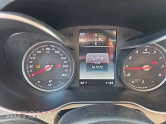 2018 Mercedes-Benz GLC 300 – miniatura 13