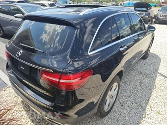 2018 Mercedes-Benz GLC 300 – miniatura 3