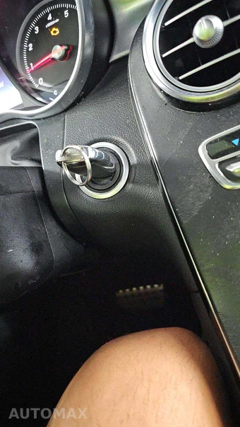 2018 Mercedes-Benz GLC 300 – miniatura 17