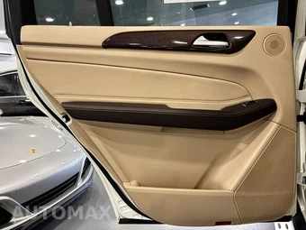 2018 Mercedes-Benz GLS 450 4MATIC - miniatura 47