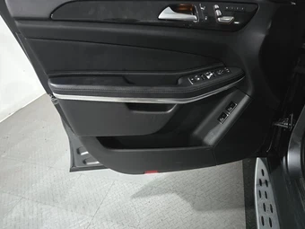2018 Mercedes-Benz GLS 550 4MATIC - miniatura 9