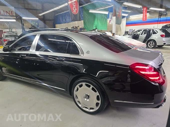 2018 Mercedes-Benz Maybach S 560 4MATIC - miniatura 2