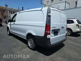 2018 Mercedes-Benz Metris Cargo Van 126.0" WB - miniatura 2