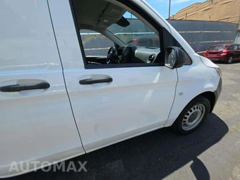 2018 Mercedes-Benz Metris Cargo Van 126.0" WB - miniatura 26