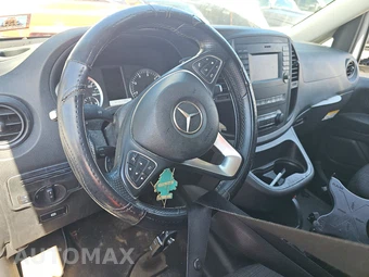 2018 Mercedes-Benz Metris Cargo Van 135.0" WB - miniatura 11