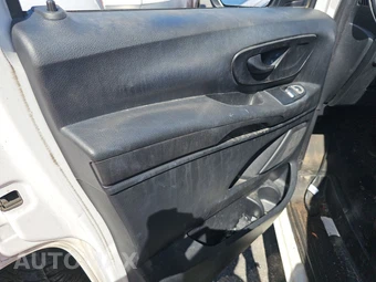 2018 Mercedes-Benz Metris Cargo Van 135.0" WB - miniatura 9