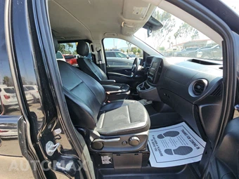 2018 Mercedes-Benz Metris Passenger Van 126.0" WB - miniatura 8