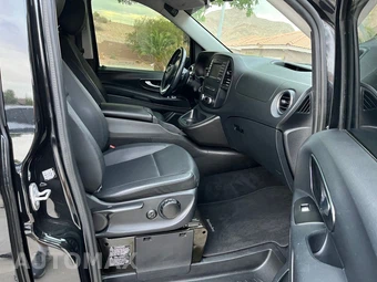 2018 Mercedes-Benz Metris Passenger Van 126.0" WB - miniatura 17