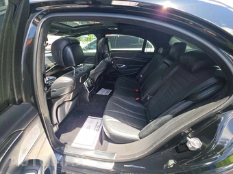 2018 Mercedes-Benz S 560 Sedan - miniatura 13