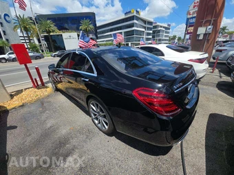 2018 Mercedes-Benz S 560 Sedan - miniatura 2