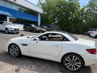 2018 Mercedes-Benz SLC 300 - miniatura 5