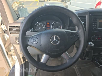 2018 Mercedes-Benz Sprinter 2500 Cargo Van Standard Roof 144.3" WB – miniatura 10