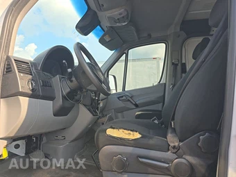 2018 Mercedes-Benz Sprinter 2500 Cargo Van Standard Roof 144.3" WB – miniatura 7