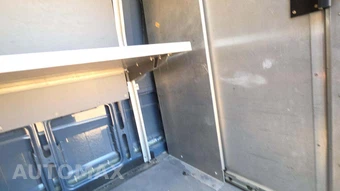2018 Mercedes-Benz Sprinter 2500 Cargo Van Standard Roof 144.3" WB - miniatura 18