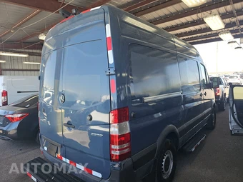 2018 Mercedes-Benz Sprinter 2500 Cargo Van Standard Roof 144.3" WB - miniatura 4