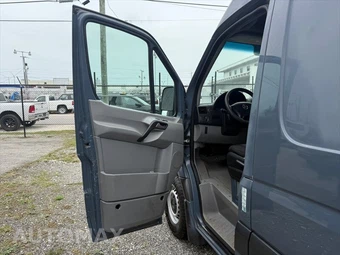 2018 Mercedes-Benz Sprinter 2500 Cargo Van Standard Roof 144.3" WB - miniatura 10