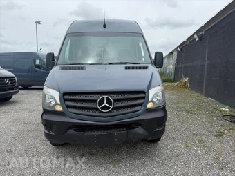 2018 Mercedes-Benz Sprinter 2500 Cargo Van Standard Roof 144.3" WB - miniatura 2