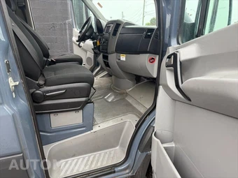 2018 Mercedes-Benz Sprinter 2500 Cargo Van Standard Roof 144.3" WB - miniatura 28