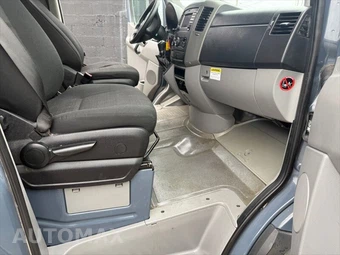 2018 Mercedes-Benz Sprinter 2500 Cargo Van Standard Roof 144.3" WB - miniatura 29