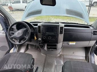 2018 Mercedes-Benz Sprinter 2500 Cargo Van Standard Roof 144.3" WB - miniatura 34