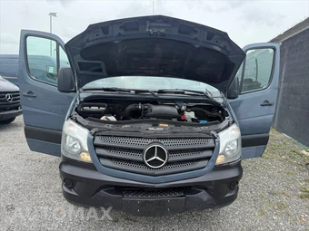 2018 Mercedes-Benz Sprinter 2500 Cargo Van Standard Roof 144.3" WB - miniatura 40