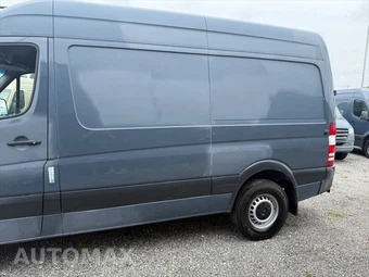 2018 Mercedes-Benz Sprinter 2500 Cargo Van Standard Roof 144.3" WB - miniatura 5