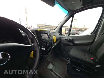 2018 Mercedes-Benz Sprinter 2500 Cargo Van Standard Roof 144.3" WB - miniatura 10
