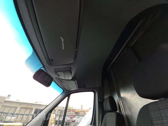 2018 Mercedes-Benz Sprinter 2500 Cargo Van Standard Roof 144.3" WB - miniatura 11