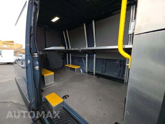 2018 Mercedes-Benz Sprinter 2500 Cargo Van Standard Roof 144.3" WB - miniatura 16