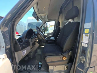 2018 Mercedes-Benz Sprinter 2500 Cargo Van Standard Roof 144.3" WB – miniatura 6