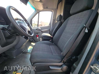 2018 Mercedes-Benz Sprinter 2500 Cargo Van Standard Roof 144.3" WB - miniatura 6