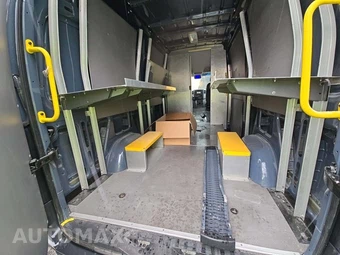 2018 Mercedes-Benz Sprinter 2500 Cargo Van Standard Roof 144.3" WB - miniatura 12