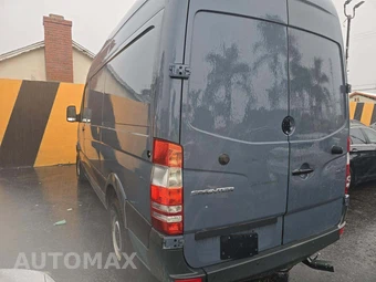 2018 Mercedes-Benz Sprinter 2500 Cargo Van Standard Roof 144.3" WB - miniatura 2