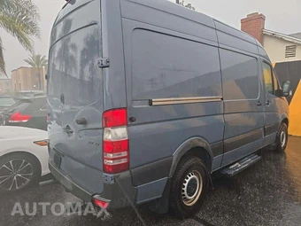 2018 Mercedes-Benz Sprinter 2500 Cargo Van Standard Roof 144.3" WB - miniatura 3