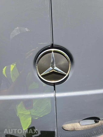 2018 Mercedes-Benz Sprinter 2500 Cargo Van Standard Roof 144.3" WB - miniatura 14