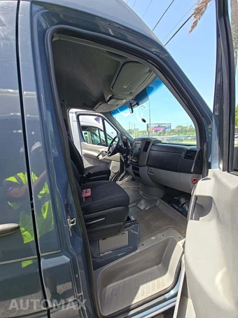 2018 Mercedes-Benz Sprinter 2500 Cargo Van Standard Roof 144.3" WB - miniatura 18
