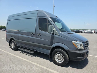 2018 Mercedes-Benz Sprinter 2500 Cargo Van Standard Roof 144.3" WB – miniatura 3
