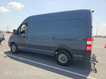2018 Mercedes-Benz Sprinter 2500 Cargo Van Standard Roof 144.3" WB – miniatura 6