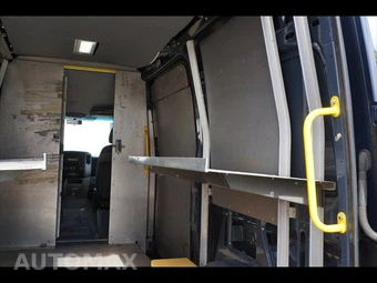 2018 Mercedes-Benz Sprinter 2500 Cargo Van Standard Roof 144.3" WB - miniatura 16