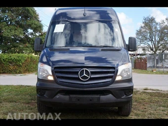 2018 Mercedes-Benz Sprinter 2500 Cargo Van Standard Roof 144.3" WB - miniatura 2