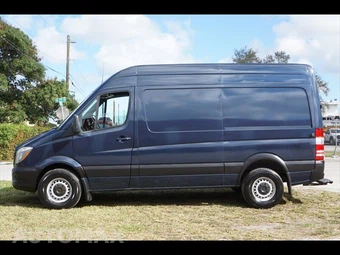 2018 Mercedes-Benz Sprinter 2500 Cargo Van Standard Roof 144.3" WB - miniatura 4
