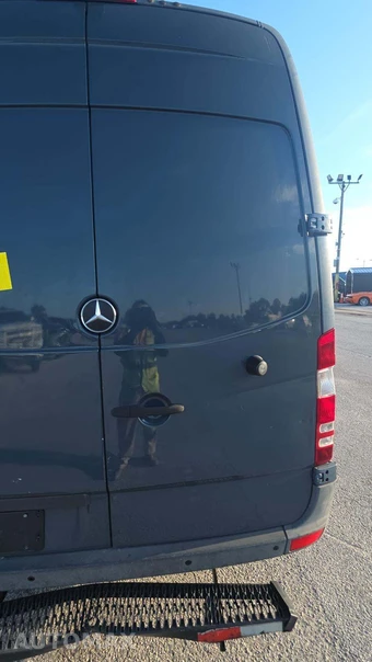 2018 Mercedes-Benz Sprinter 2500 Cargo Van Standard Roof 144.3" WB - miniatura 29