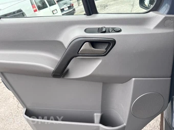 2018 Mercedes-Benz Sprinter 2500 Cargo Van Standard Roof 144.3" WB - miniatura 22